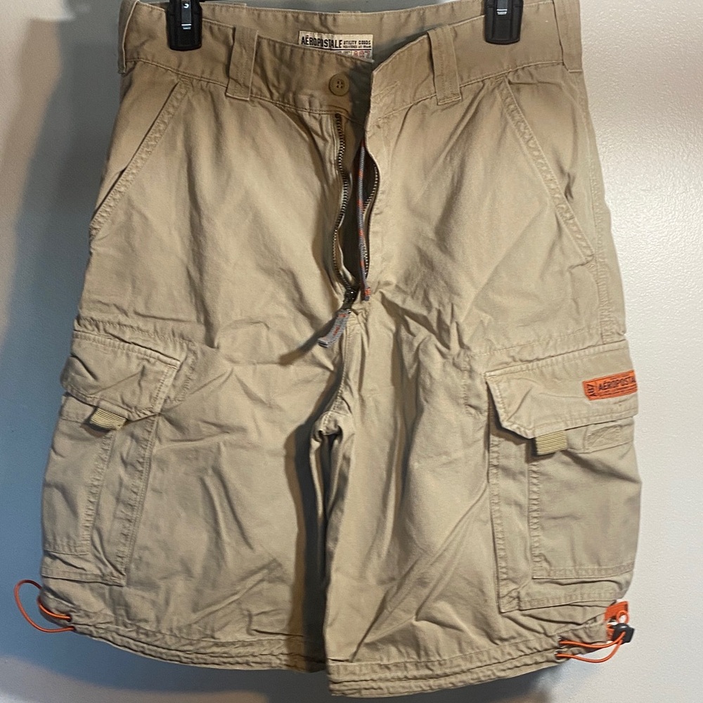 AEROSOLES Tan Cargo Shorts for Men